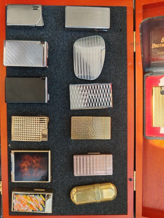 Lot 13 brichete vintage mini-colectie, functionale ani "80