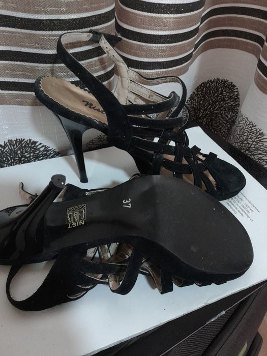 Sandale cu toc,de ocazie Nist stil,din piele.