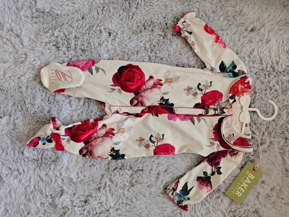 Ново 3 бр . Ted Baker- ромпър 0-3 месеца