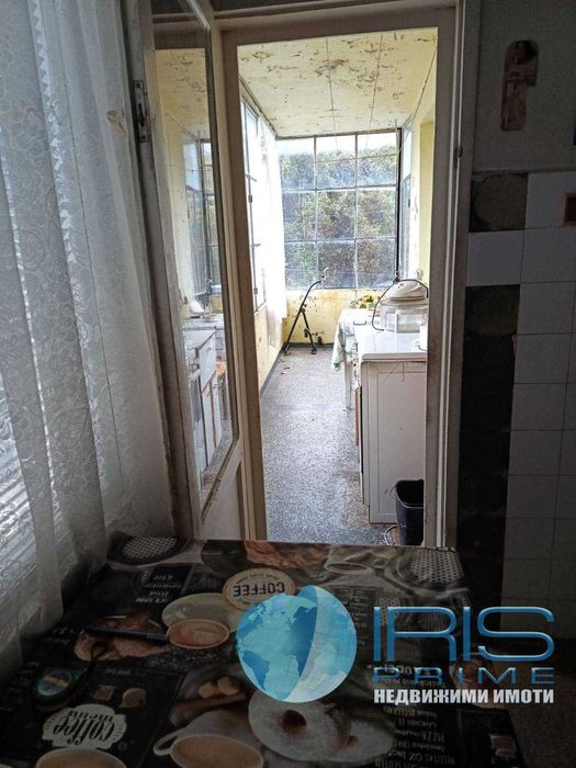 Продава се Многостаен апартамент в Шумен, Център - 147 кв.м за 1249 €/кв.м - Снимка #5