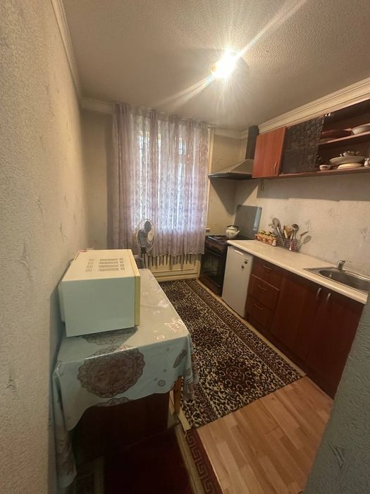 Аренда 1 хона 1 этаж бульвар иняз оркасида