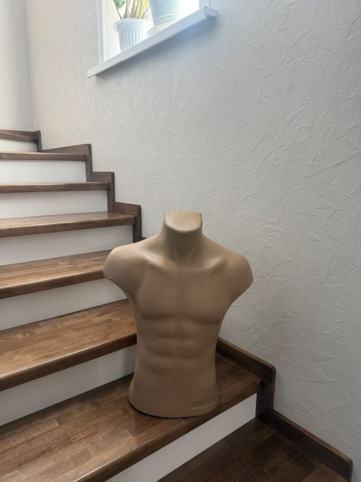 Продам манекен мужские