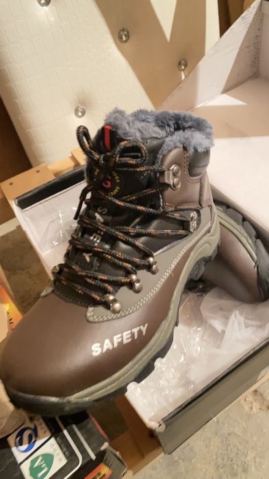 Спец кроссовки зимний