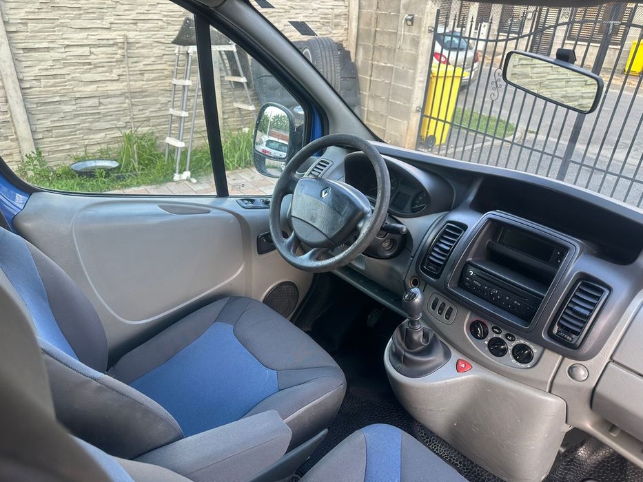 Renault Trafic 6 locuri Maxi