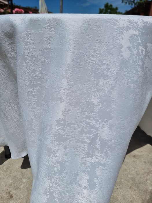 Fete de mase rotunde pentru evenimente