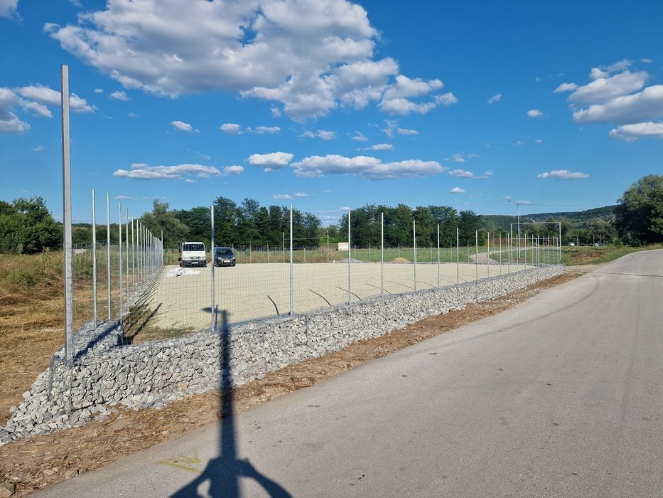 Открита площ паркоместа под наем