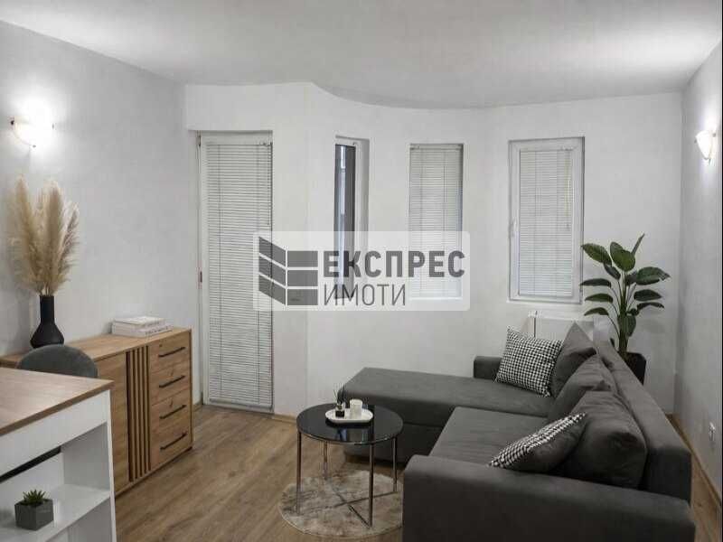 Ателие, едностаен апартамент под наем