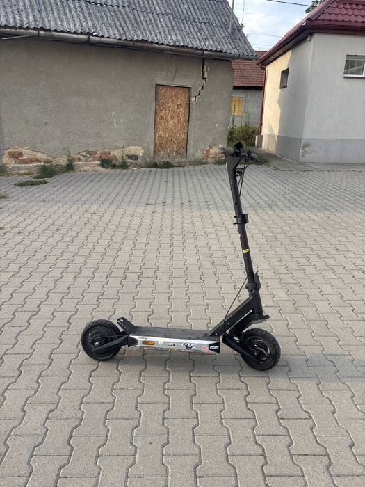 Vand trotineta navee s60