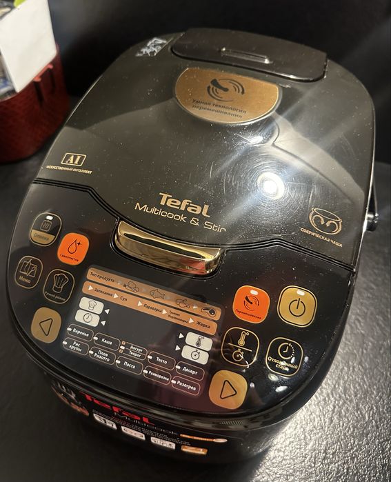 Продам мульиварку Tefal