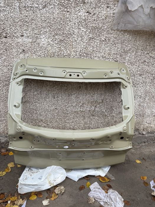 Чанган х5 +  (Changan X5 Plus)  Крышка багажник