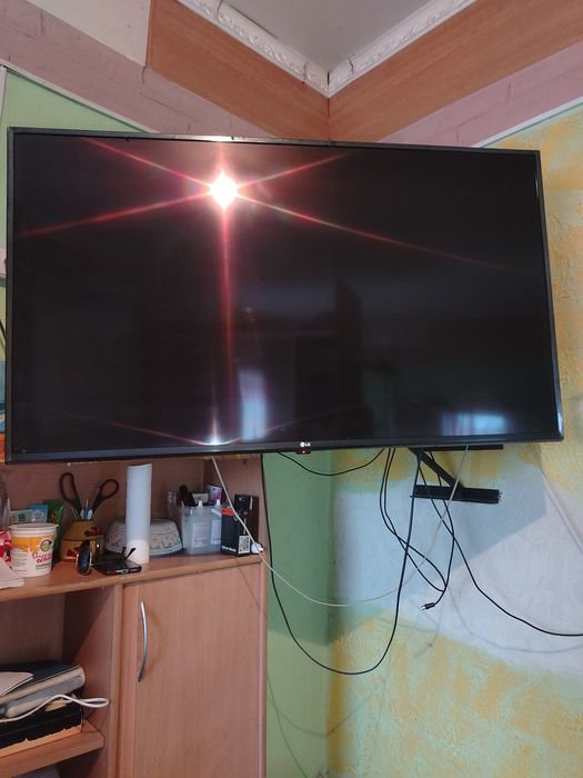 Продам телевизор