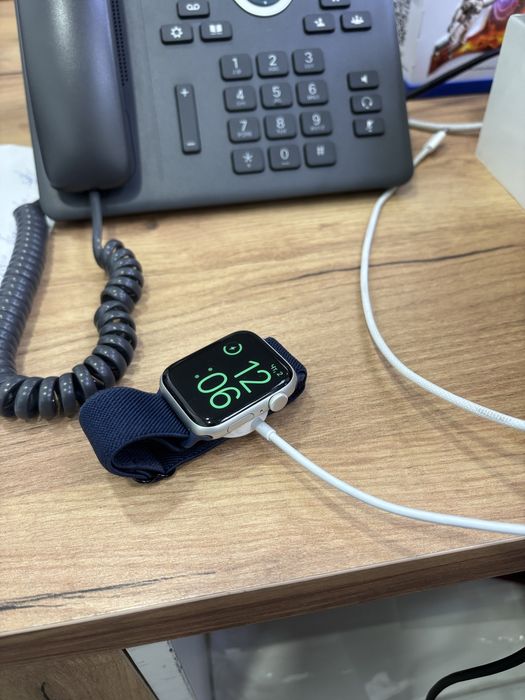 Apple se 2 44 mm GPS Aluminum (silver)