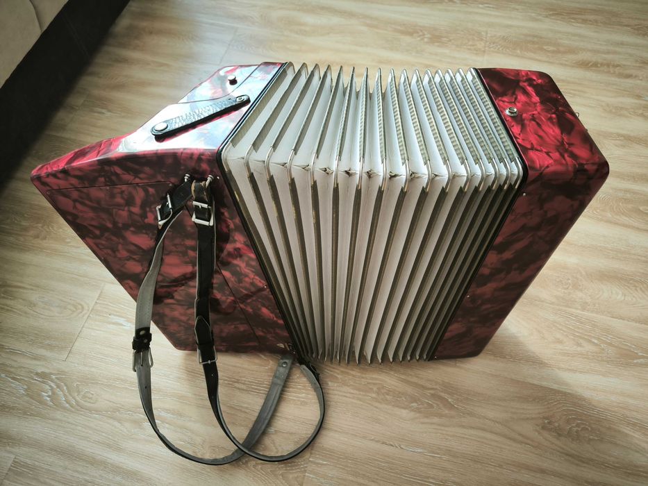 Баян пятирядный Barcarole