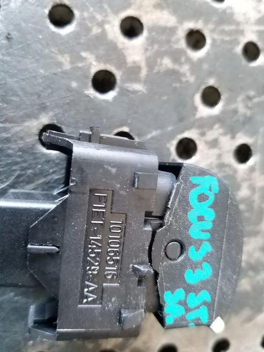 Buton geam electric stanga spate ford focus 3 facelift f1et14529aa