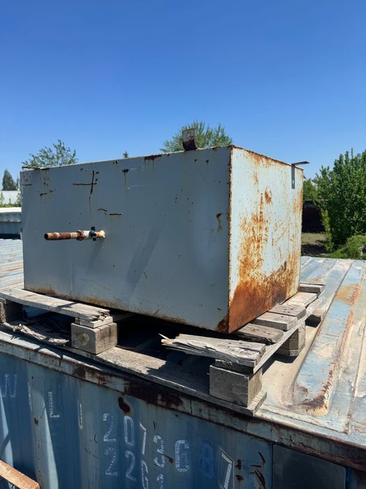 Продам емкость бочку