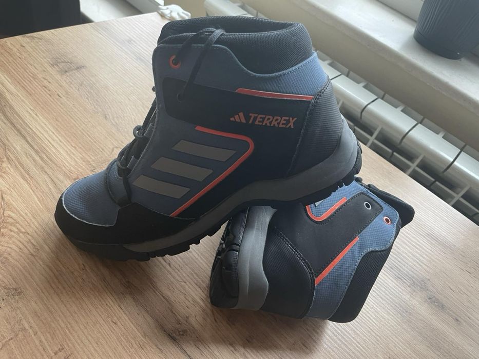 Детски туристически обувки Adidas Terrex