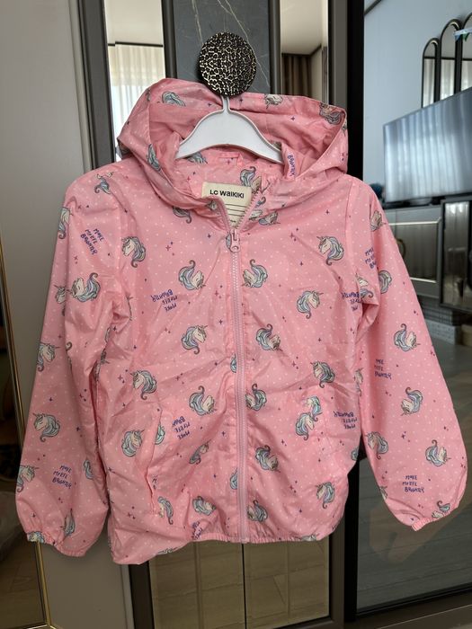 Продам демисезонные куртки Futurino (рост 122-134)