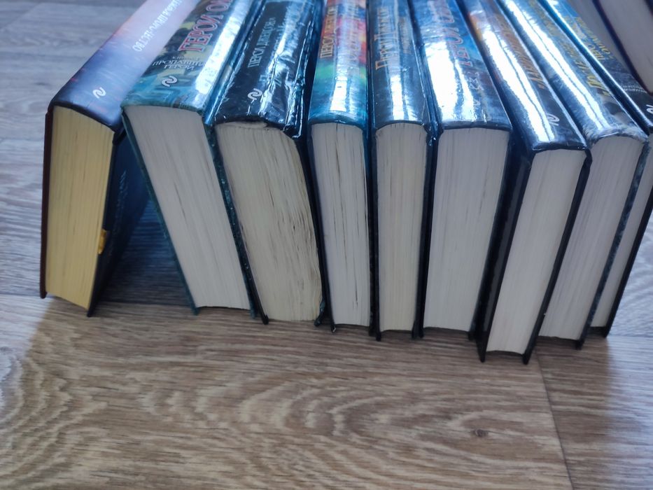 Книги Рик Риордан ,,Перси Джексон,,