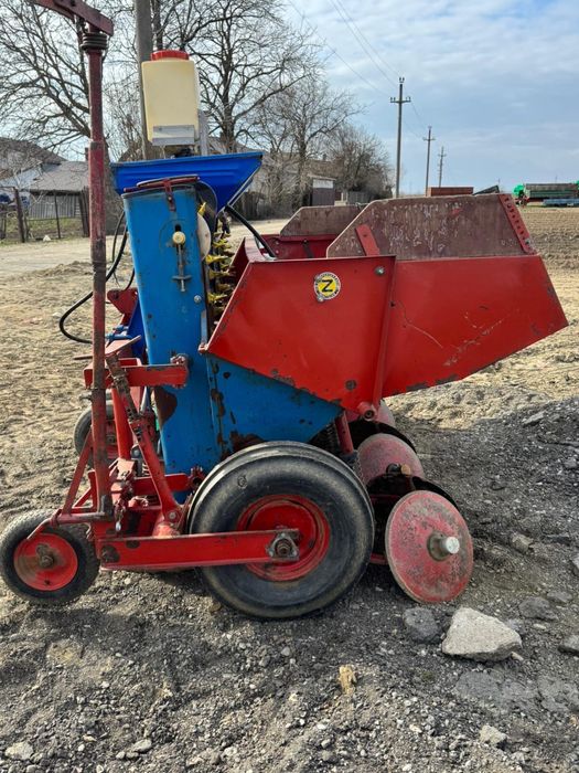 Masina plantat cartofi Gruse 4 randuri