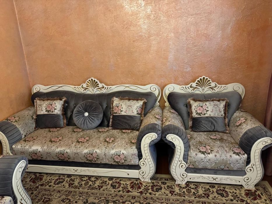 Диван для гостиной