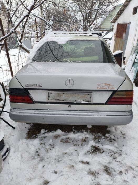 Запчасти Мерседес 124