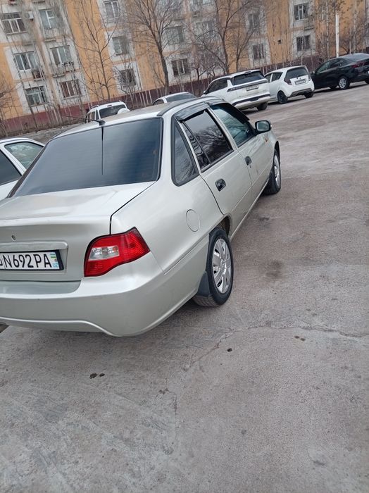 Срочна Нексия 2 сотилади 2009