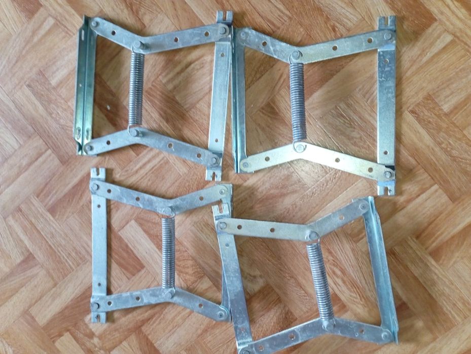 Подъемный механизм для дивана