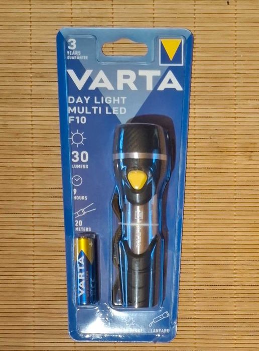 Varta външна батерия 10000 mAh + фенерче подарък