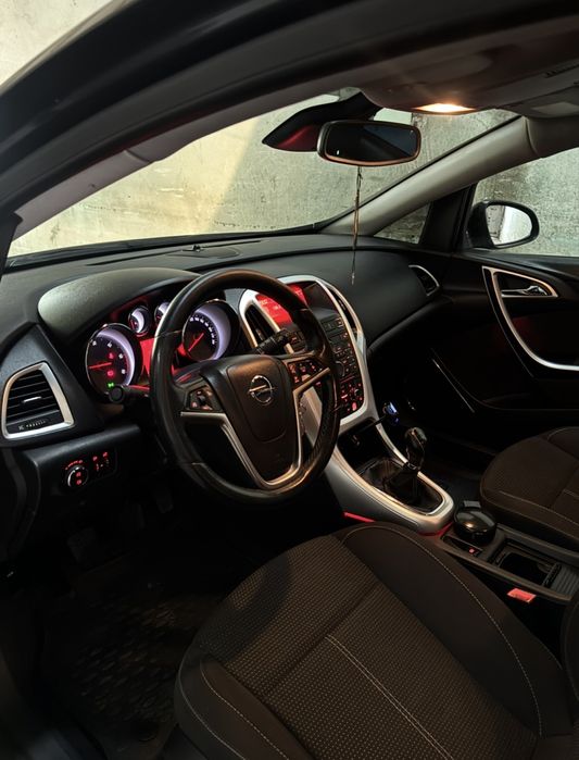 Opel Astra J 2.0 D 163cp