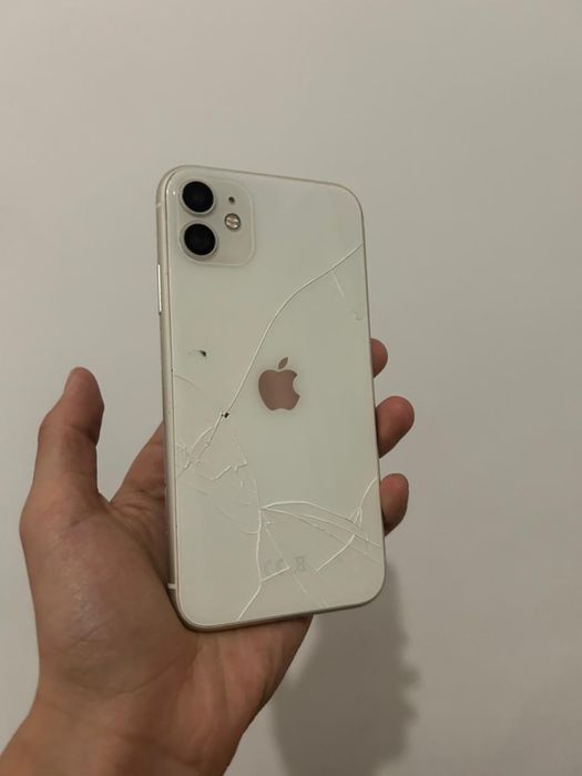 Обменяю Айфон 11