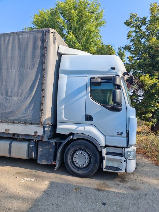 Продавам Камион Рено премиеум 450. 18 ДХИ