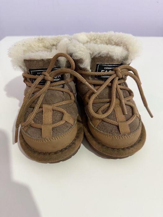 Продам детские угги