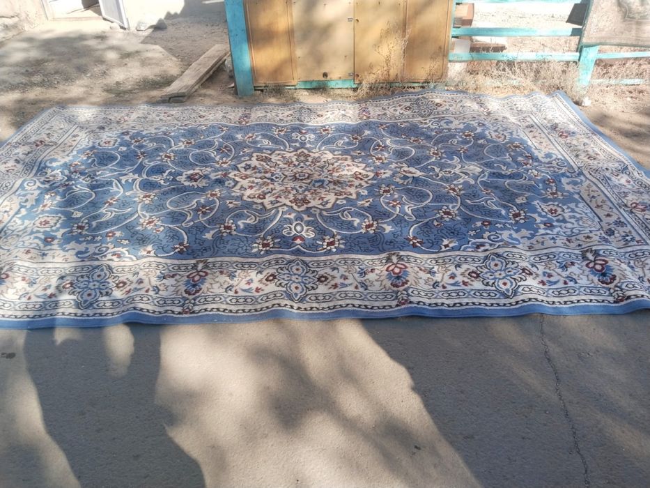 Продам ковры два шт
