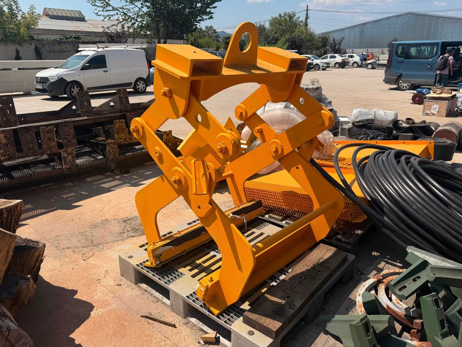 Clește Automat pentru Blocuri de Beton | Manipulare Prefabricate | Producător PROMIX Technologies