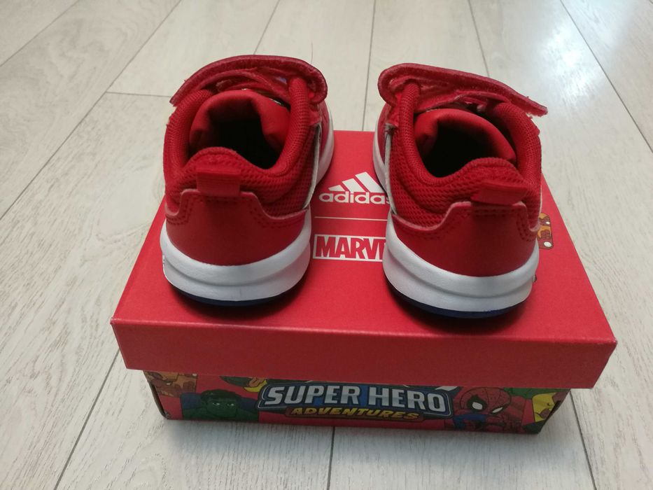Детски маратонки ADIDAS-MARVEL