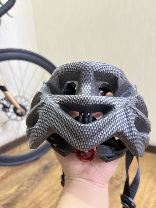 Шоссейный велосипед Trinx 2.1 + шлем