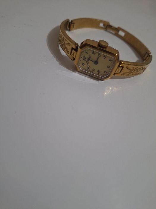 Часы ссср женские позолоченные.