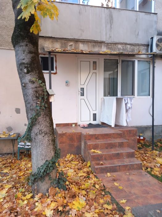 Apartament cu doua camere de inchiriat