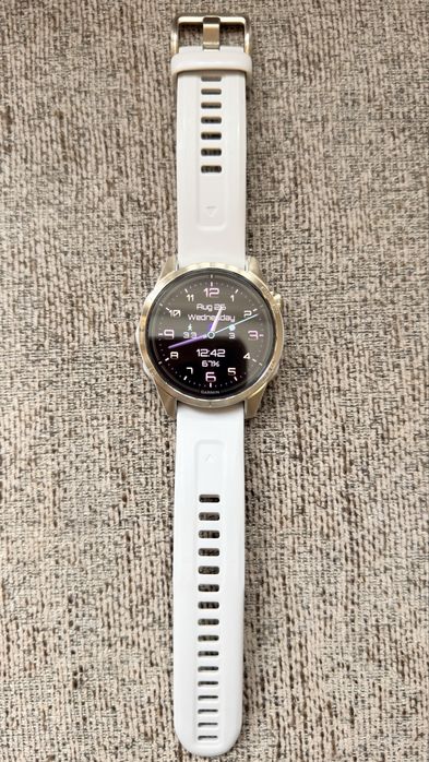 Garmin epix Pro (Gen 2) Sapphire Edition, 42 мм, Soft Gold.