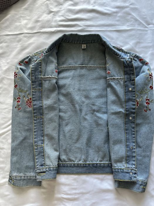 Джинсовка женская с цветами