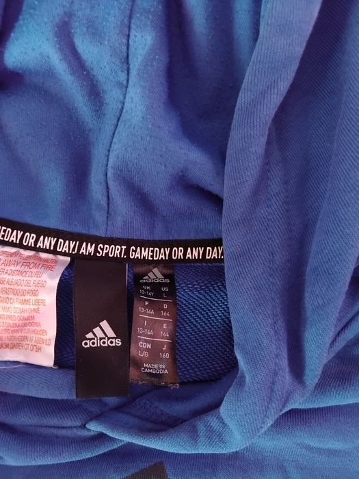 Слуичер на Adidas