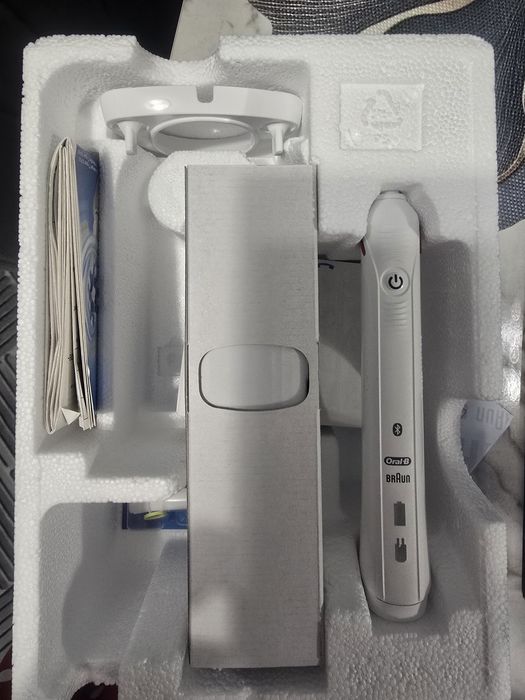 Periuța electrica Oral-B Smart 4