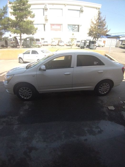 Zudlik bilan sotiladi