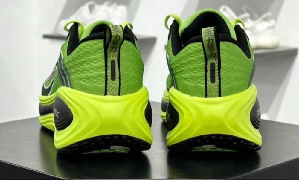 Нови мъжки маратонки Nike Vomero Plus Ekiden Pack Volt