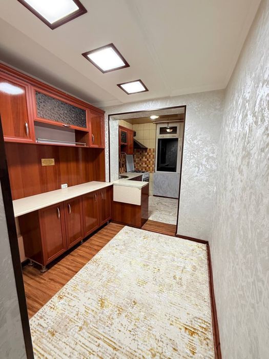 3 xonali 75m2 3-qavat kvartira sotiladi