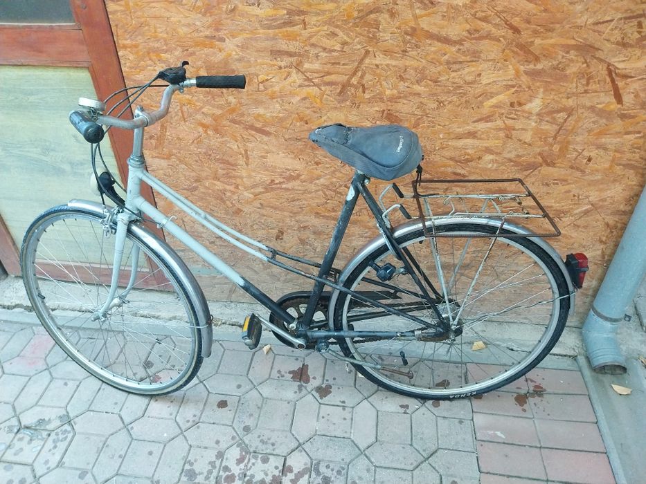Bicicleta cu viteze în butuc