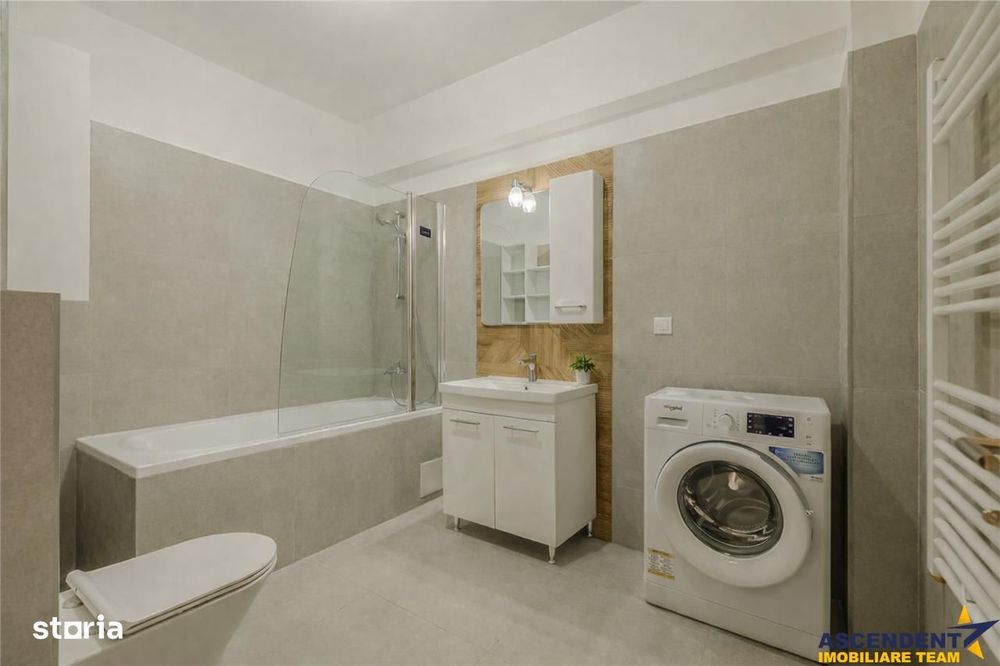 Apartament tip penthouse. mobilat, utilat, 2 terase, 100mp, Tractorul,