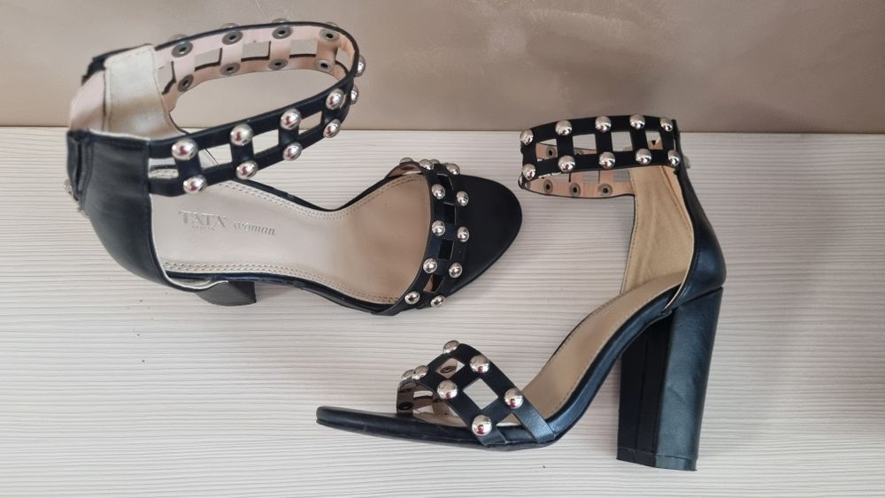 Дамски сандали на ток 35 номер