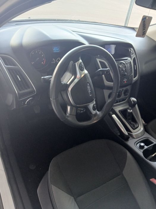FORD FOCUS 1.6 бензин 2011г На части