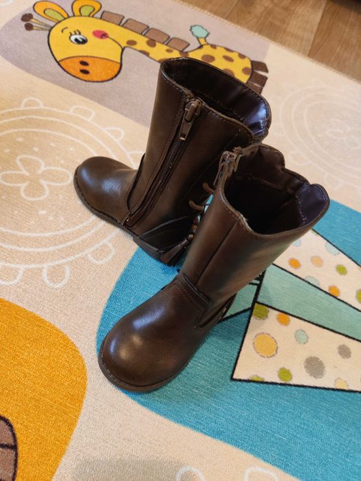 PRODUSE NOI Bebe potrivite pentru cadouri. Mai multe detalii in privat